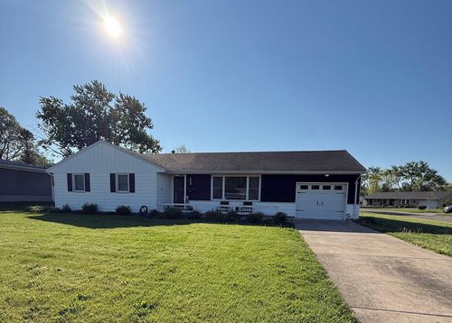 659 Warren Ave, Washington Court House, OH, 43160-2445 | Card Image