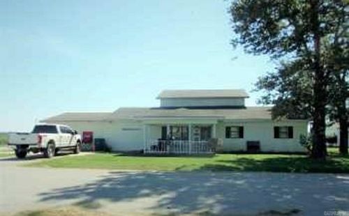 824 E 8th St, Rector, AR, 72461-2400 | Card Image
