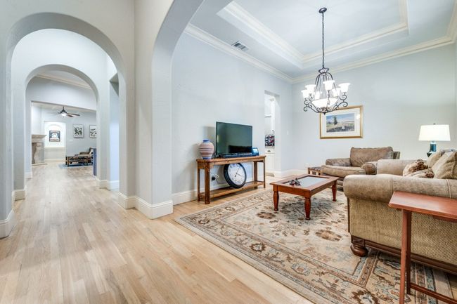 2209 Shakespeare St, House other with 3 bedrooms, 4 bathrooms and null parking in Carrollton TX | Image 6