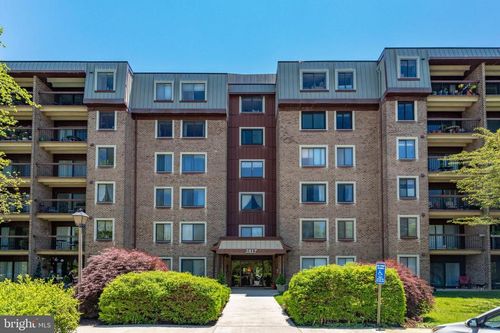 apt-510-2817 Jermantown Rd, OAKTON, VA, 22124-2510 | Card Image