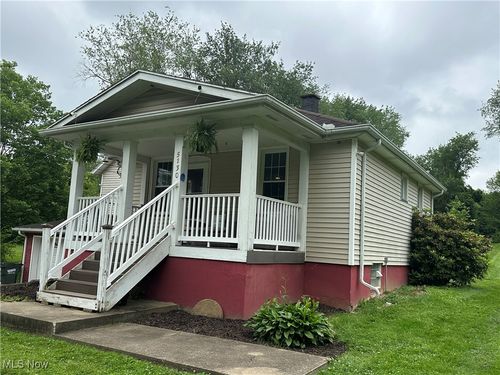 5130 Winfield St Ne, East Canton, OH, 44730-1558 | Card Image