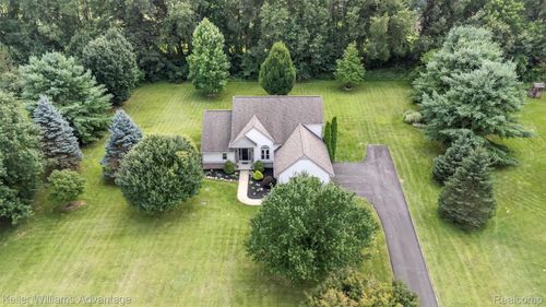 8891 Dexter Gables Ln, Dexter, MI, 48130-8570 | Card Image
