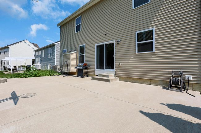 8601 Crooked Maple Dr, House other with 3 bedrooms, 3 bathrooms and null parking in Blacklick OH | Image 22