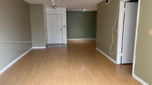 apt-106-2820 N Oakland Forest Dr, Oakland Park, FL, 33309-7612 | Card Image