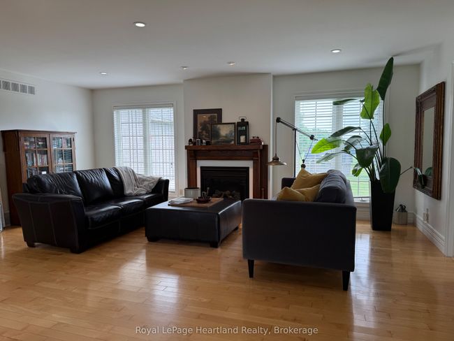81572 Lucknow Line, Home with 4 bedrooms, 2 bathrooms and 10 parking in Goderich ON | Image 11