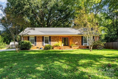 715 Fairbanks Rd, Charlotte, NC, 28210-2933 | Card Image