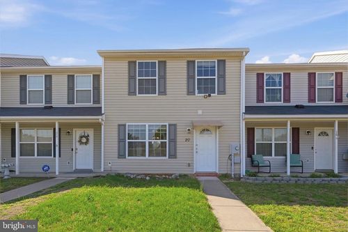 20 Toad Stool Ln, INWOOD, WV, 25428-2200 | Card Image