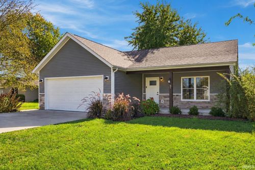 61 Sw Wrenn Pkwy, Greensburg, IN, 47240-7800 | Card Image