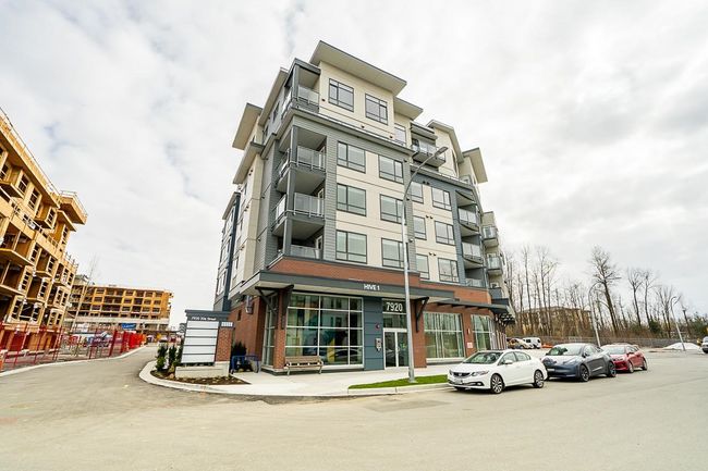 505 - 7920 206 Street, Condo with 1 bedrooms, 1 bathrooms and 1 parking in Langley BC | Image 2