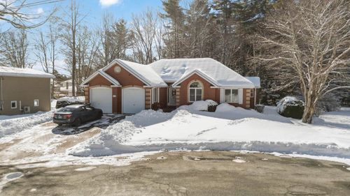 33 Ritcey Crt, Bridgewater, NS, B4V4A9 | Card Image