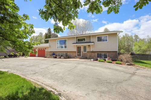 124 Park Ave, Kalispell, MT, 59901-2920 | Card Image