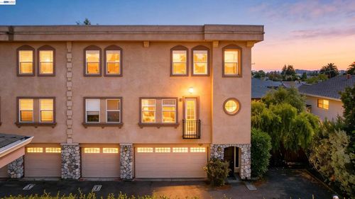 4101 Toddika Ln, Castro Valley, CA, 94546-4562 | Card Image