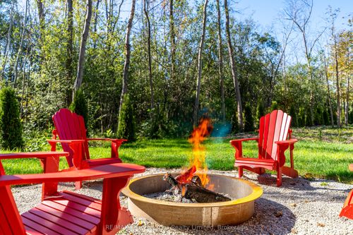 9746 Beachwood Rd, Collingwood, ON, L9Y5P8 | Card Image