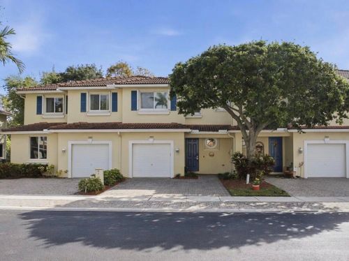 3084 N Evergreen Cir, Boynton Beach, FL, 33426-8652 | Card Image