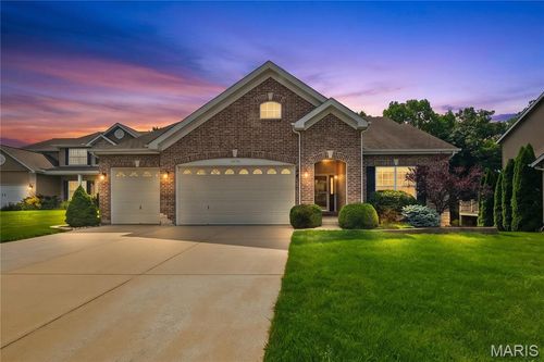 648 Wyndview Dr, Lake St Louis, MO, 63367-4332 | Card Image