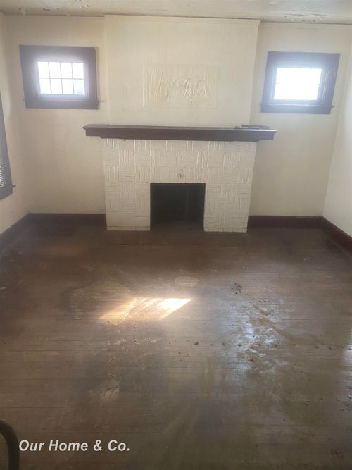 671 Lakewood St, Detroit, MI, 48215-3283 | Card Image