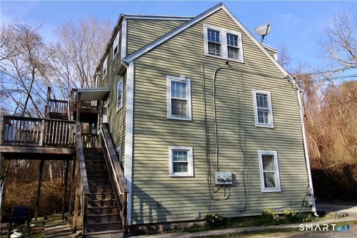2-15 Mellow Ct, Pawcatuck, CT, 06379-7935 | Card Image
