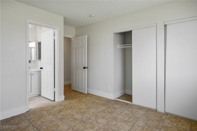 Primary Bedroom | Image 13