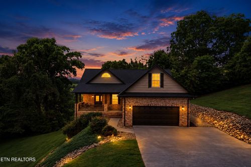 731 Rockhouse Rd, Kodak, TN, 37764-2393 | Card Image