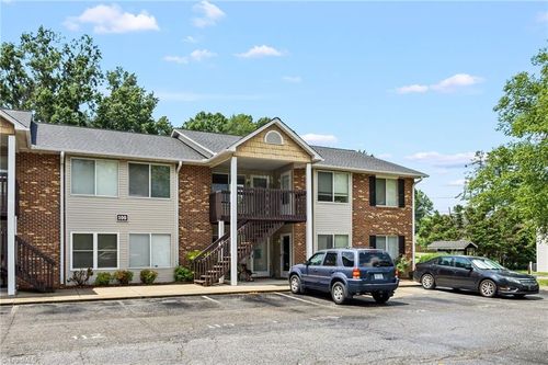 110 Westbrook Ct, Archdale, NC, 27263-2793 | Card Image