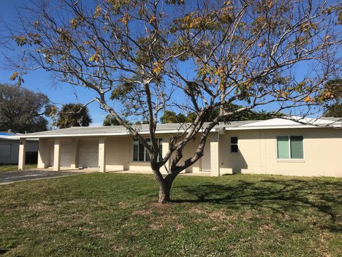132 W Suwannee Ln, Cocoa Beach, FL, 32931-3650 | Card Image