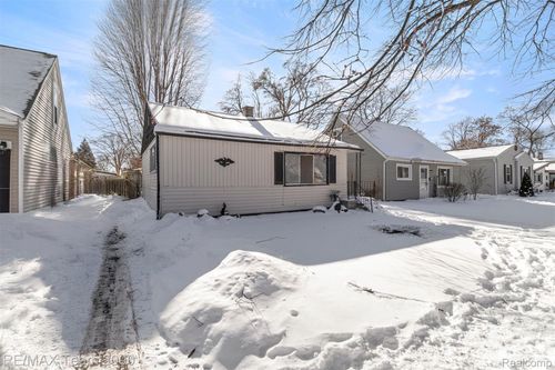 1236 E Evelyn Ave, Hazel Park, MI, 48030-2365 | Card Image