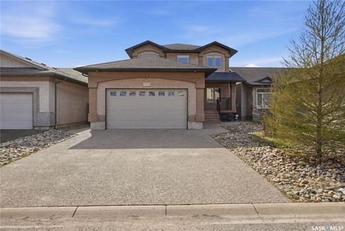 7111 Wascana Cove Dr, Regina, SK, S4V3G1 | Card Image