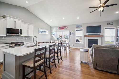 1808 Ne Heritage Dr, Grimes, IA, 50111-4501 | Card Image