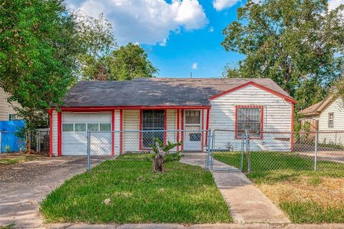 909 Longley St, South Houston, TX, 77587-3529 | Card Image