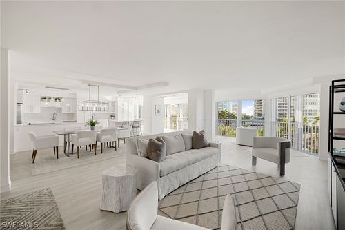 c605-4401 Gulf Shore Blvd N, NAPLES, FL, 34103-3450 | Card Image