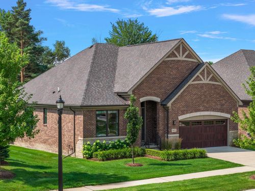 3972 Reserve Dr, Sterling Heights, MI, 48314-2752 | Card Image