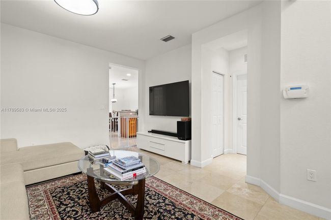 7514 Nw 108 Th Path, Townhouse with 3 bedrooms, 3 bathrooms and null parking in Doral FL | Image 39