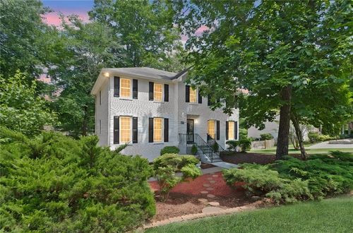 3320 Devaughn Dr Ne, Marietta, GA, 30066-2349 | Card Image