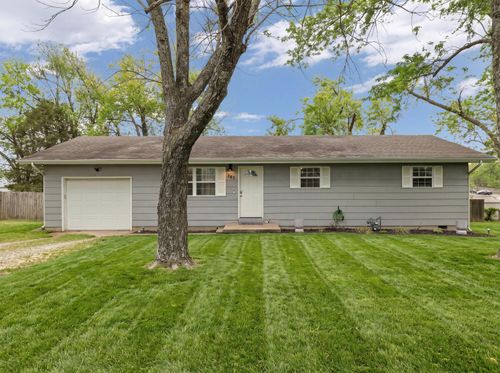 302 S Delaware St, Nixa, MO, 65714-8823 | Card Image