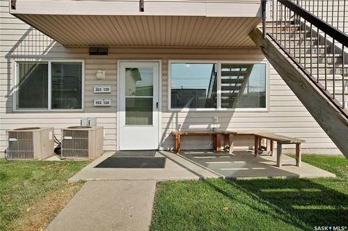 103-120 Av C N, Saskatoon, SK, S7L7M3 | Card Image