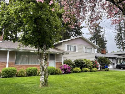 720 Ne 199 Th Ave, House other with 3 bedrooms, 2 bathrooms and 2 parking in Portland OR | Image 1