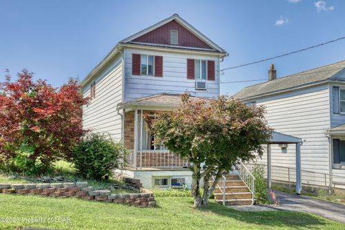 11 Blanchard St, Plains, PA, 18705-2106 | Card Image