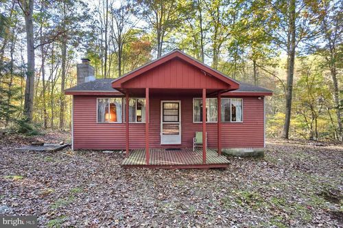 542 Clouser Hollow Rd, NEW BLOOMFIELD, PA, 17068-8604 | Card Image