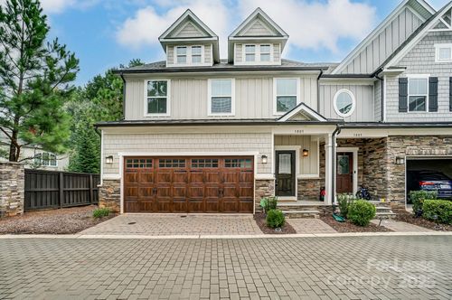 5805 Barrowlands Ct, Charlotte, NC, 28210-7036 | Card Image