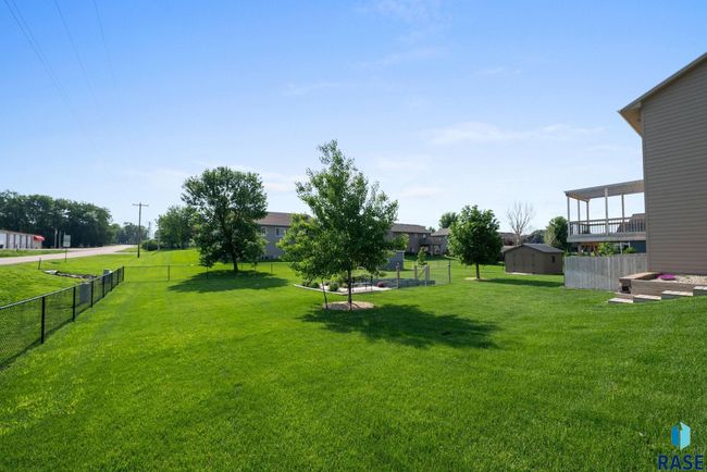 100 Oak Ave, House other with 6 bedrooms, 4 bathrooms and null parking in Crooks SD | Image 44