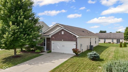 3504 Limesprings Ln, Whitestown, IN, 46075-8403 | Card Image