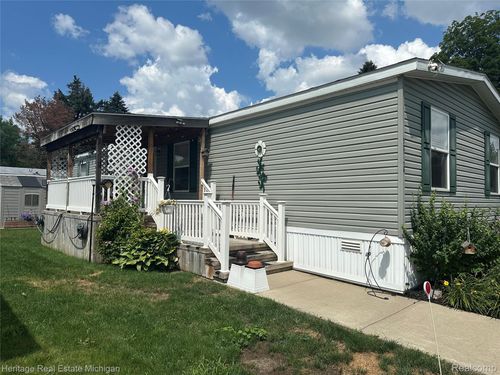 50948 Connecticut Ave, Novi, MI, 48374-1420 | Card Image