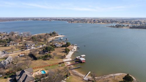 155 Lakeshore Dr, Waxahachie, TX, 75165-6801 | Card Image