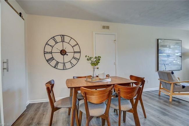 Dining area | Image 19