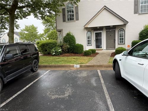 4856 Shallowford Cir, Virginia Beach, VA, 23462-7928 | Card Image