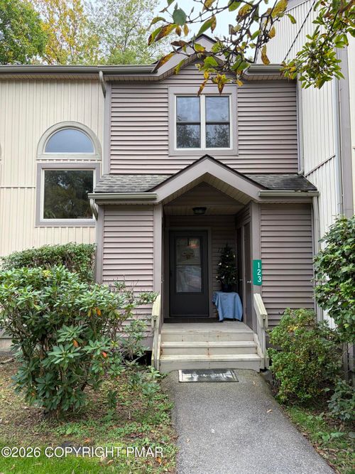 123 Northslope Ii Rd, East Stroudsburg, PA, 18302-7818 | Card Image