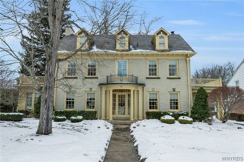 33 Ruskin Road, Amherst, NY, 14226 | Card Image