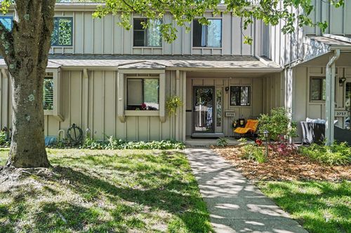 3755 Cedaridge Rd, Kalamazoo, MI, 49008-2555 | Card Image