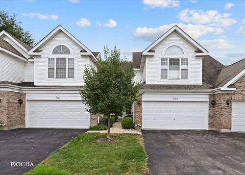 708 Citadel Dr, Westmont, IL, 60559-5561 | Card Image