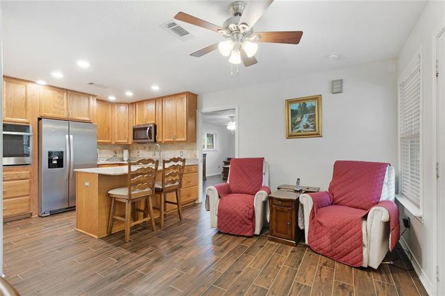 5004 Colmesneil St, House other with 4 bedrooms, 3 bathrooms and 2 parking in Pearland TX | Image 26